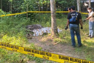 Diduga Jatuh Saat Menyadap Nira, Warga Kebumen Ditemukan Meninggal di Bawah Pohon Kelapa